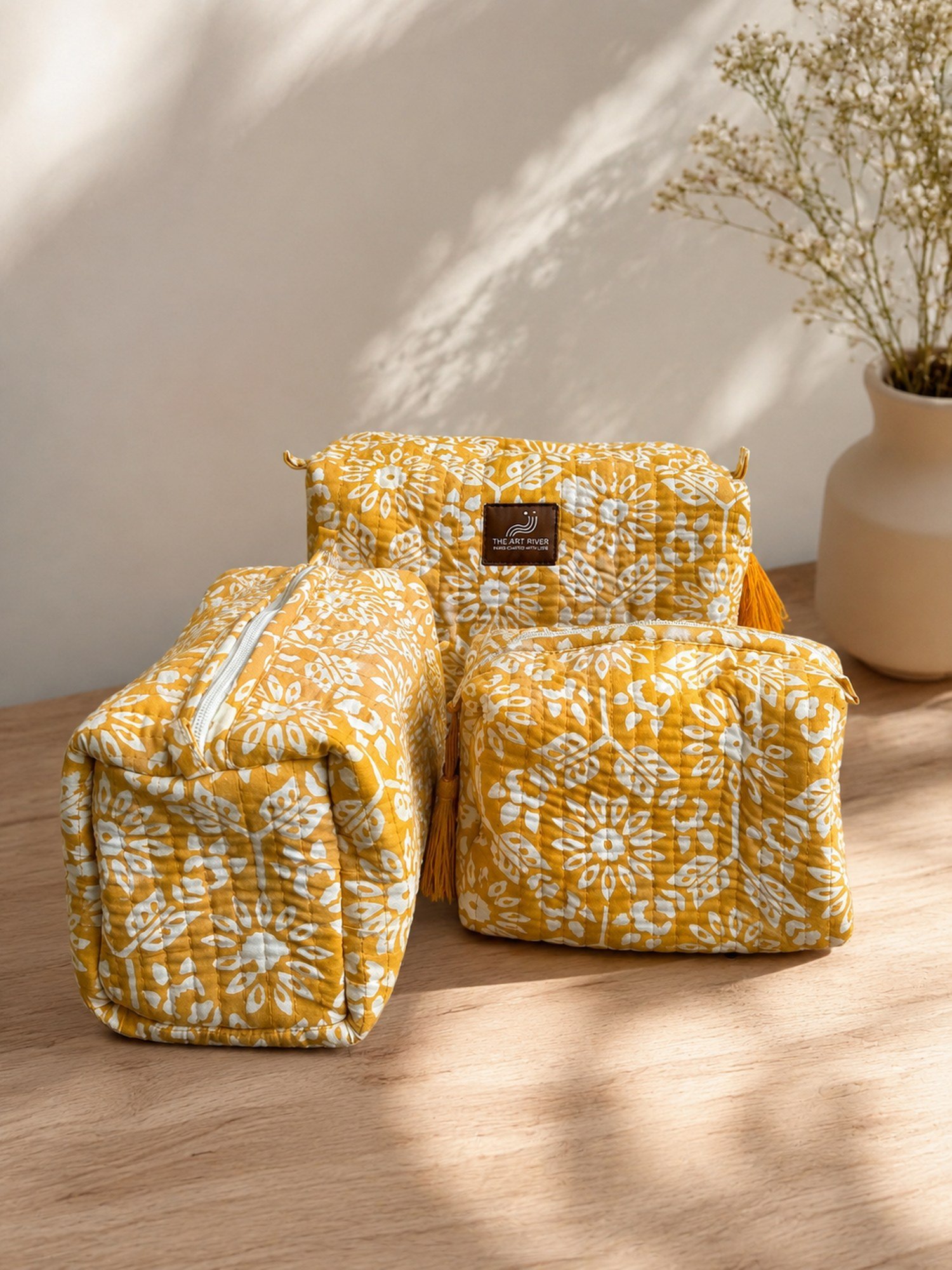 Golden Bloom Pouch Set